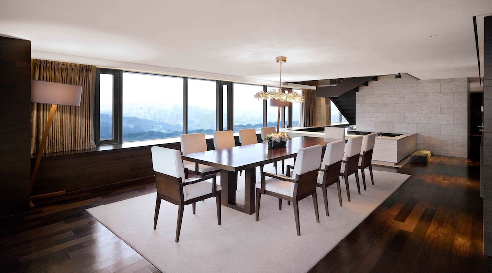Banyan Tree Club and Spa Seoul 63/76