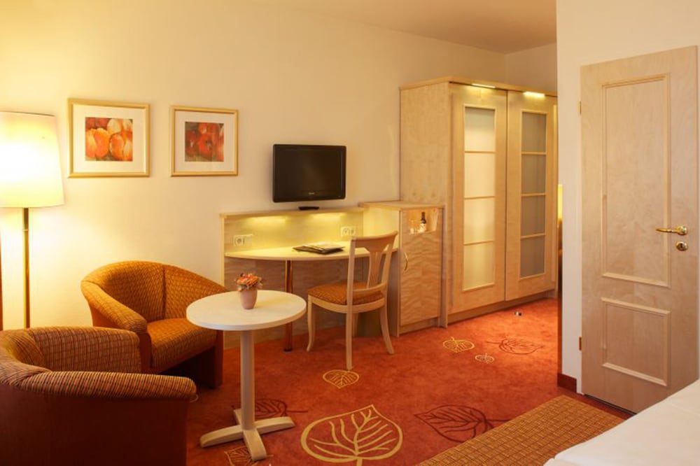 Ringhotel Weisser Hirsch 29/50