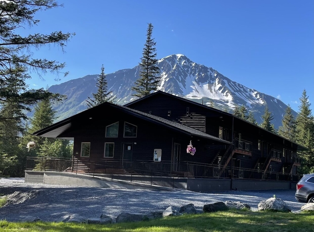 Spruce Lodge 8/49