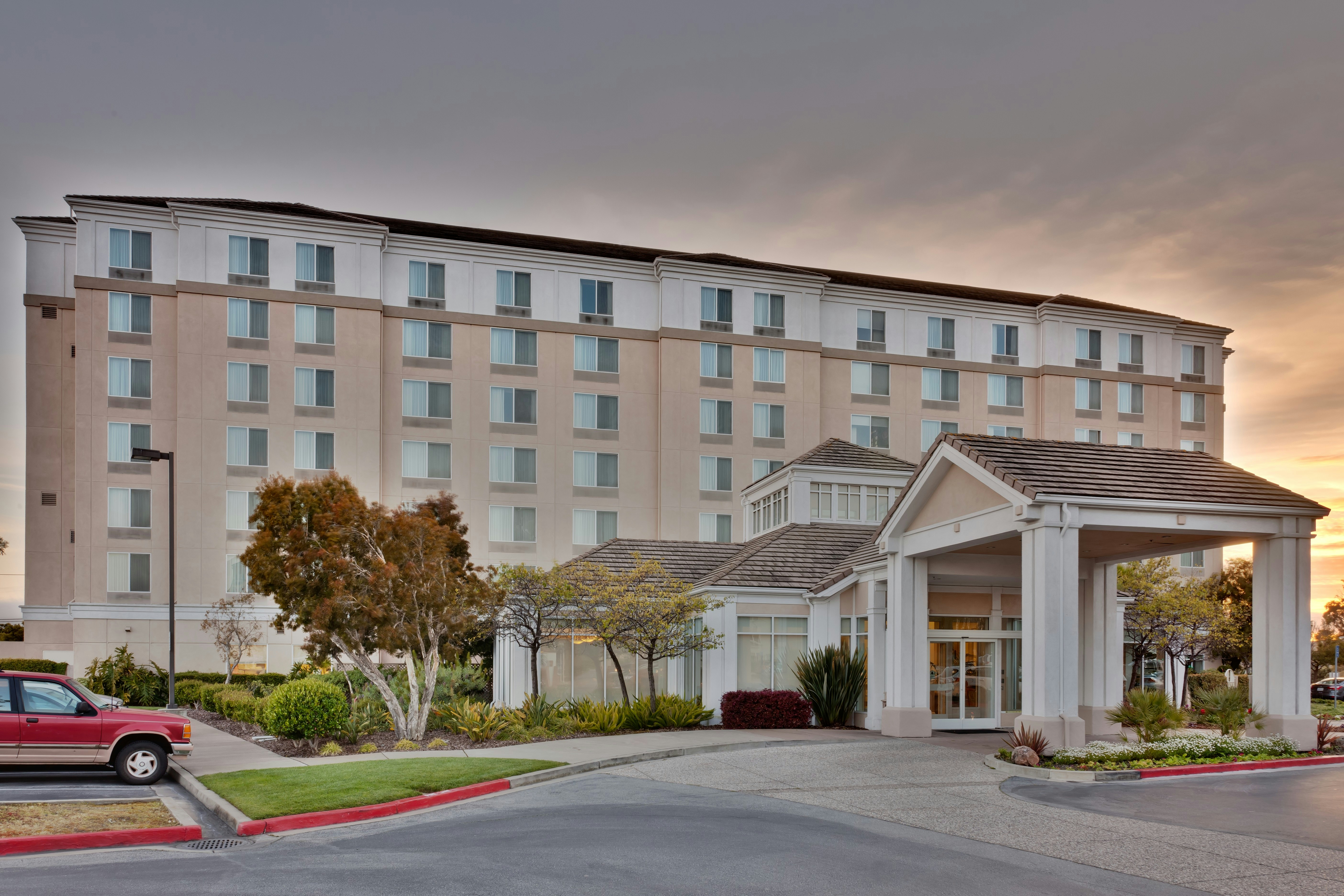 Hilton Garden Inn San Francisco Airport North 52/56