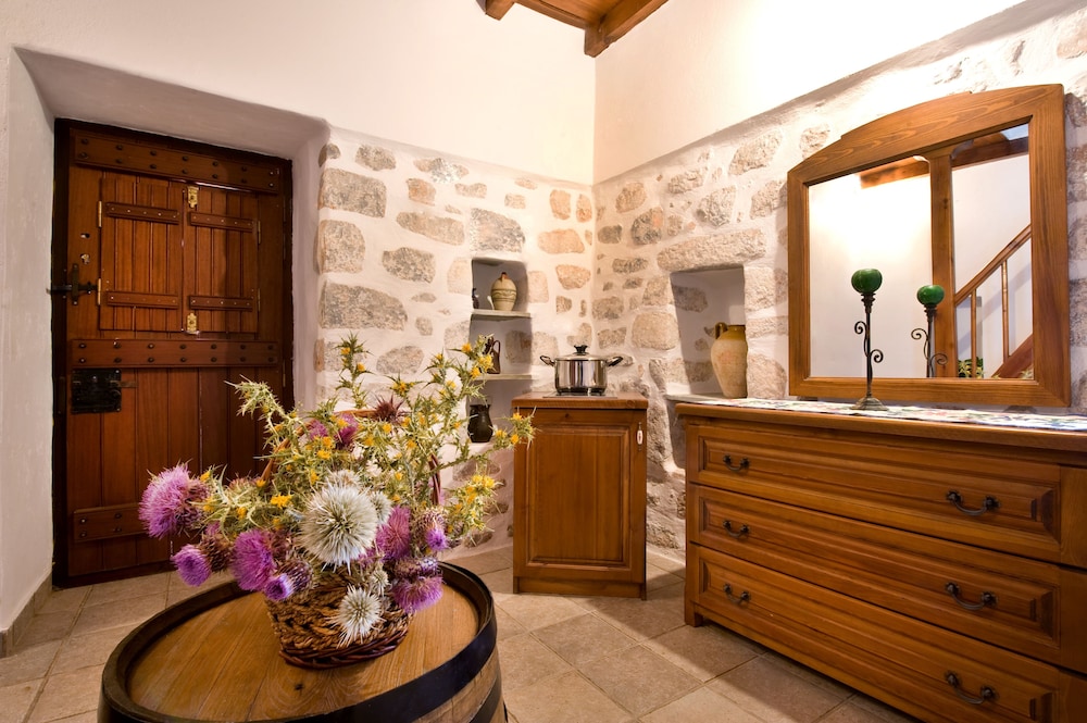 Arapakis Historic Castle 7/50