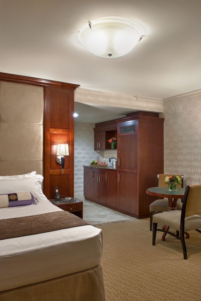 Viana Hotel and Spa, Trademark Collection by Wyndham 15/72