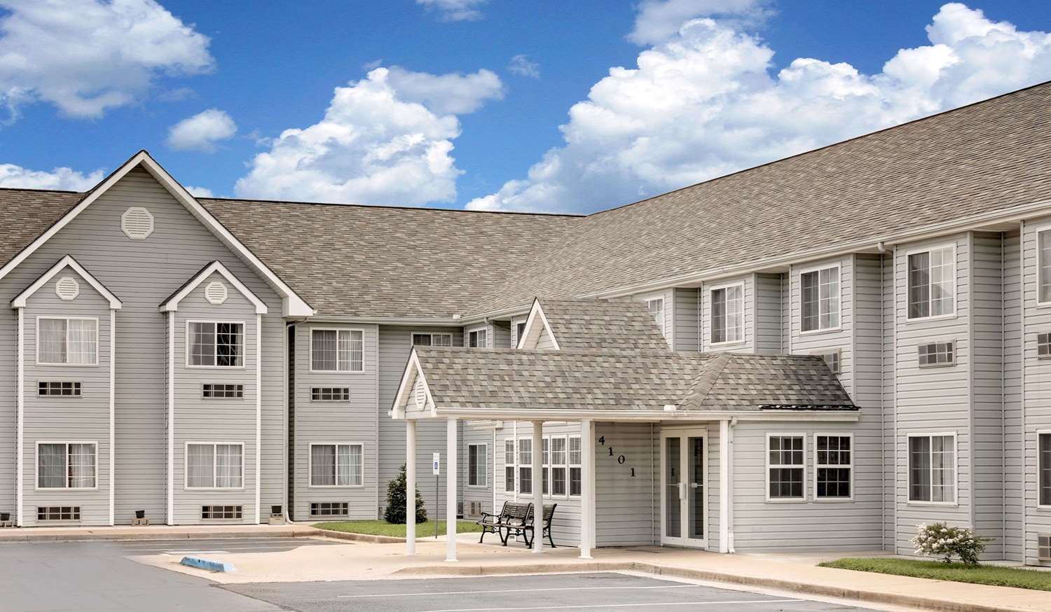 Microtel Inn And Suites Joplin 17/19