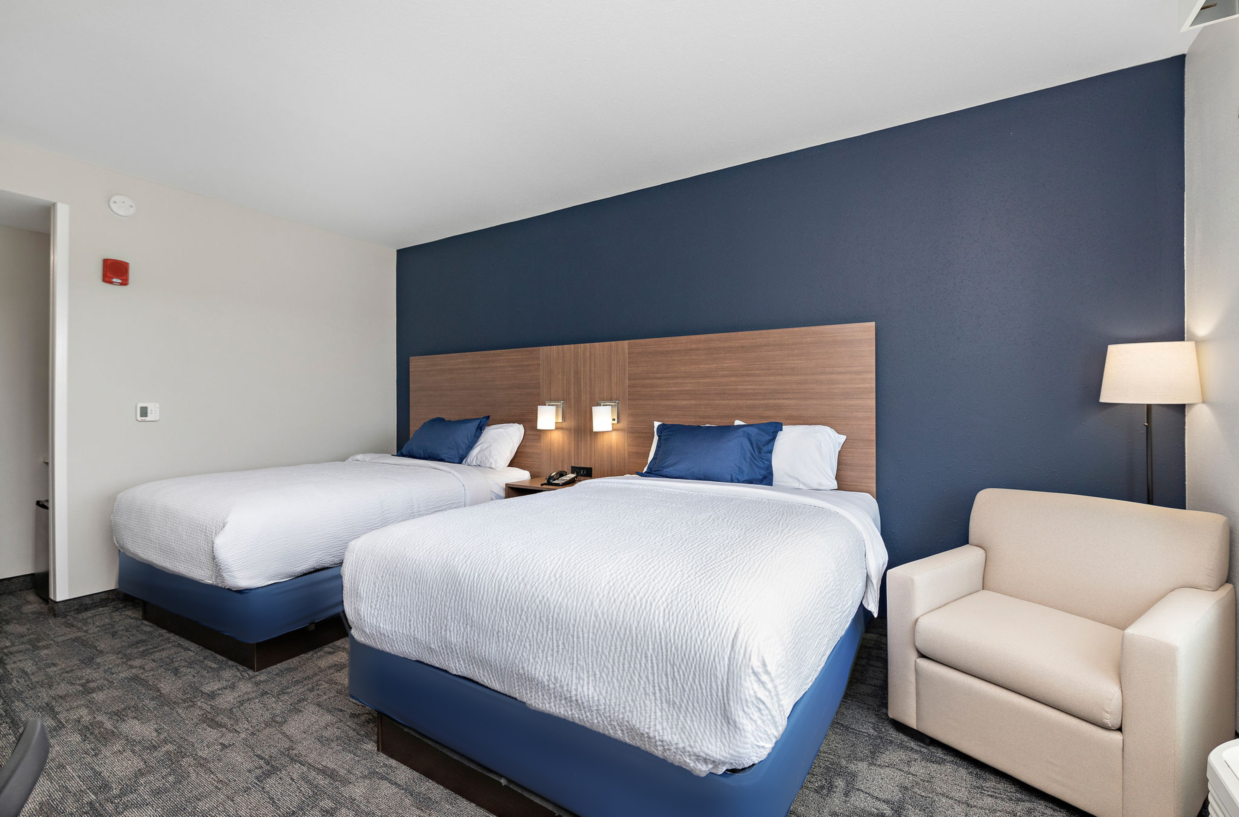 Holiday Inn Express Kansas City North Parkville, an IHG Hotel 15/50