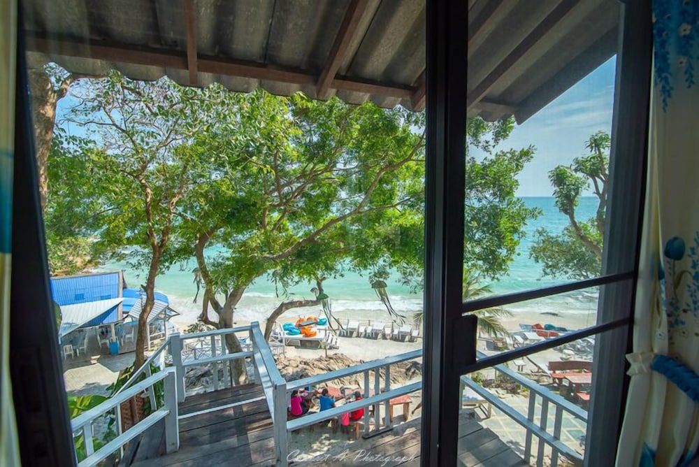 Sangthian Beach Resort 31/60