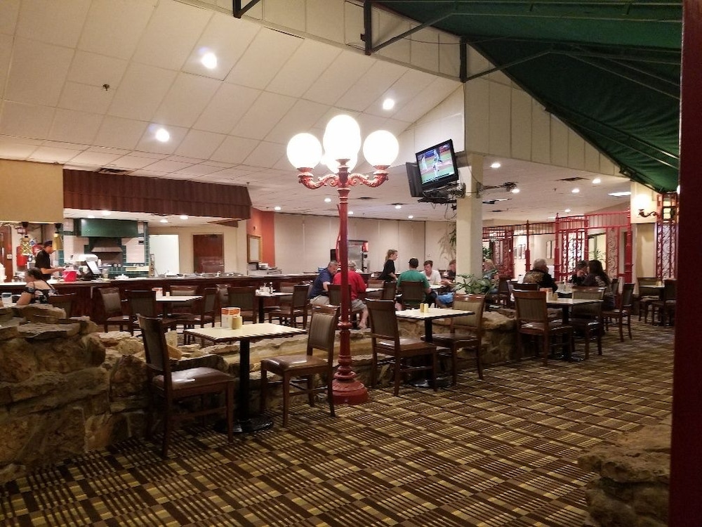 Quality Inn & Suites Fort Collins East 41/58