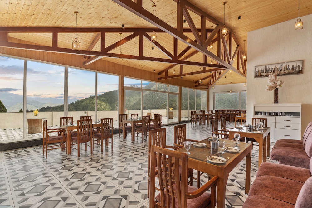 Country Inn Premier Pacific Mall Road Mussoorie 43/60