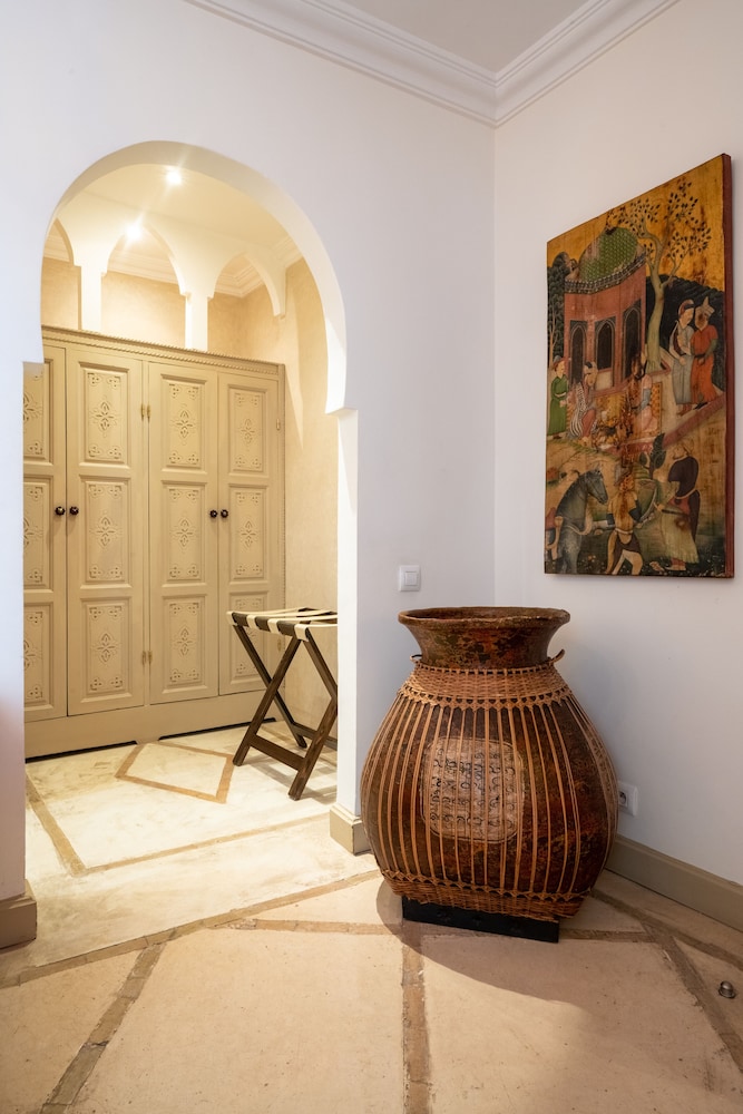 Riad Alma 28/72