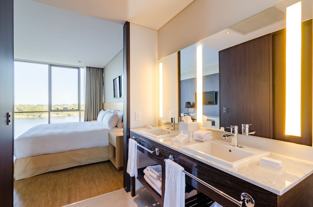 Hampton By Hilton Montevideo Carrasco 11/39