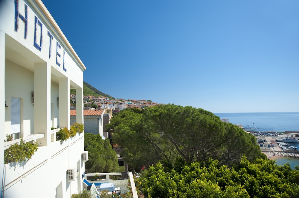 Hotel Miramare 1/56