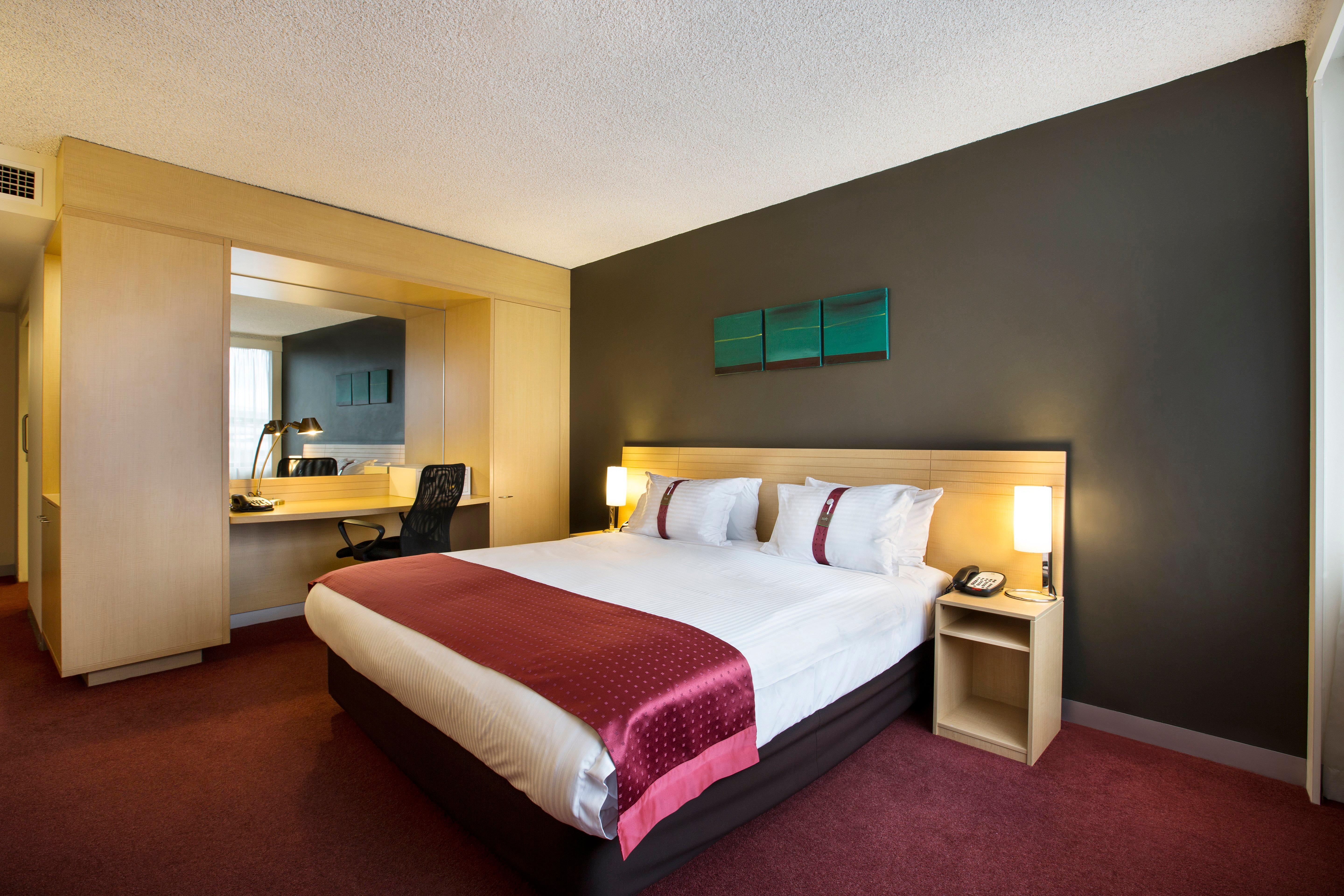 Room, Queen Bed