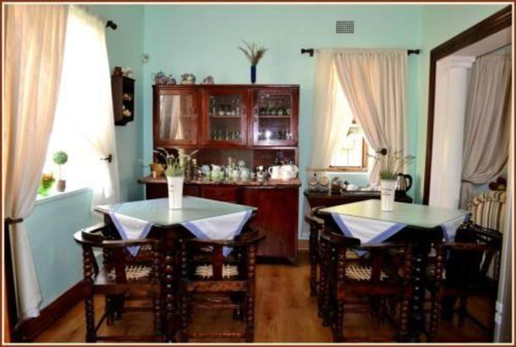 Jock-Inn Guest House 5/9