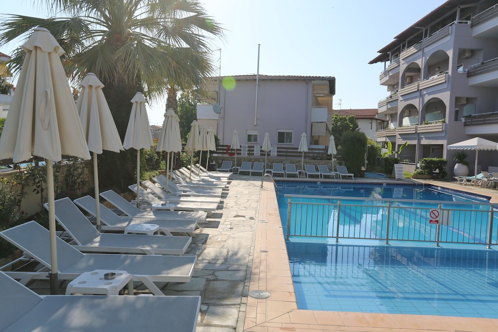 Hotel Tropical 50/72