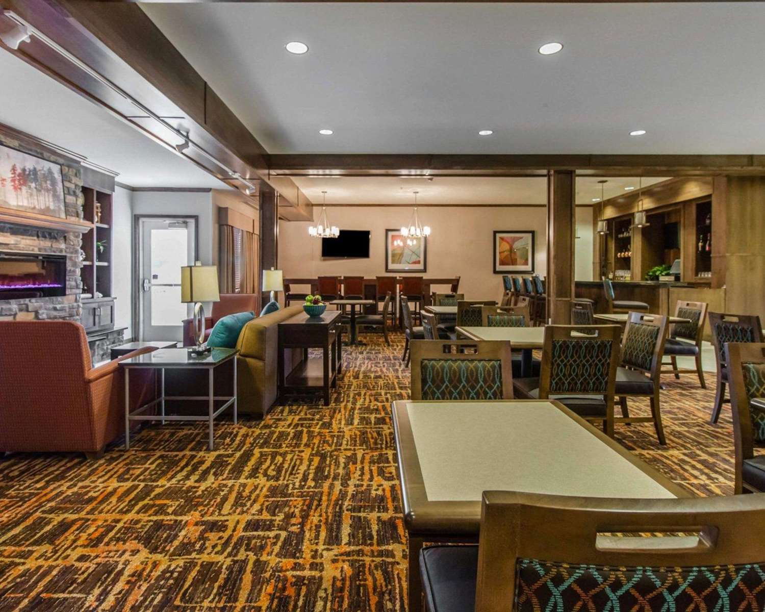 Mainstay Suites Watford City 11/14