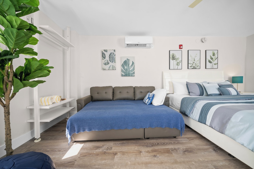 Samantha Apartments by Lowkl 10/46