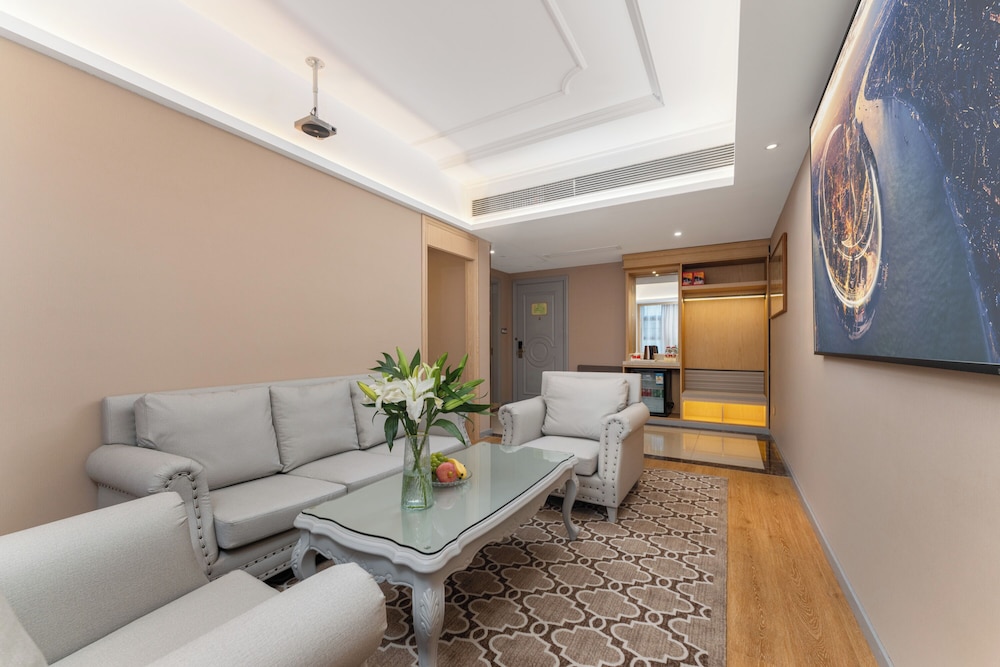 Vienna International Hotel (Shanghai Pudong International Airport Branch) 32/49