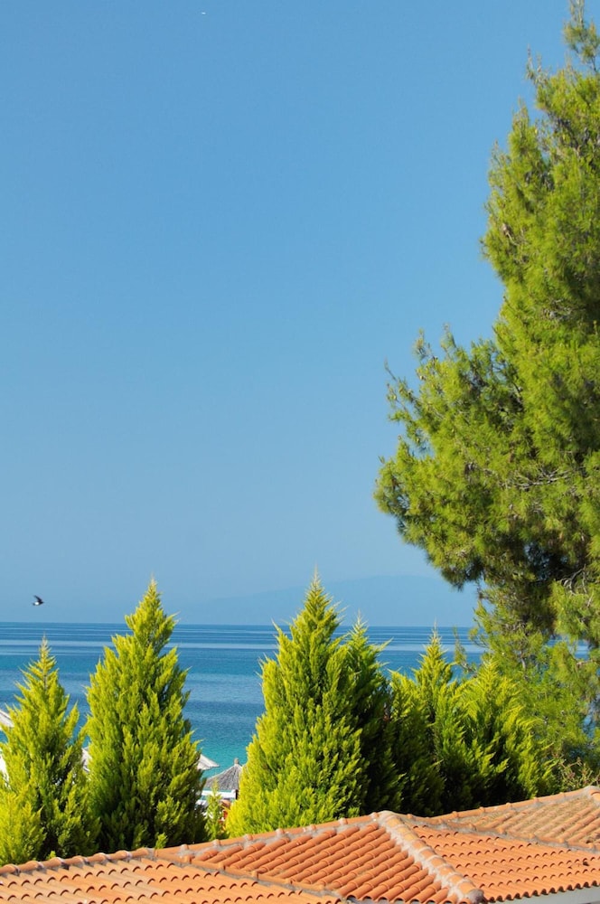 Portes Beach Hotel 62/64