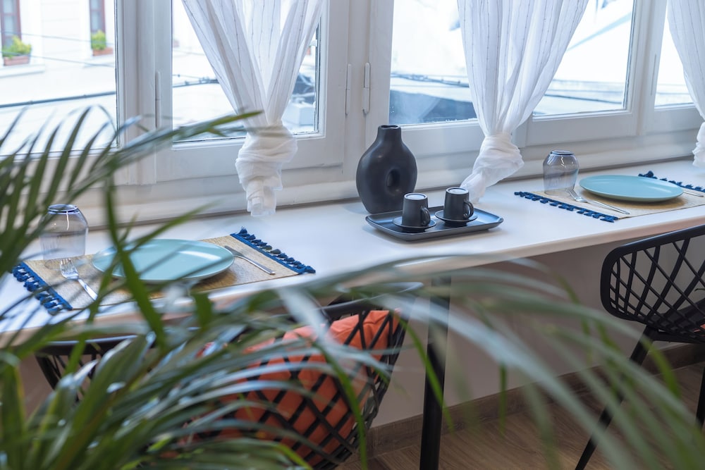 Athenian Sensations Apartments & Suites 54/60