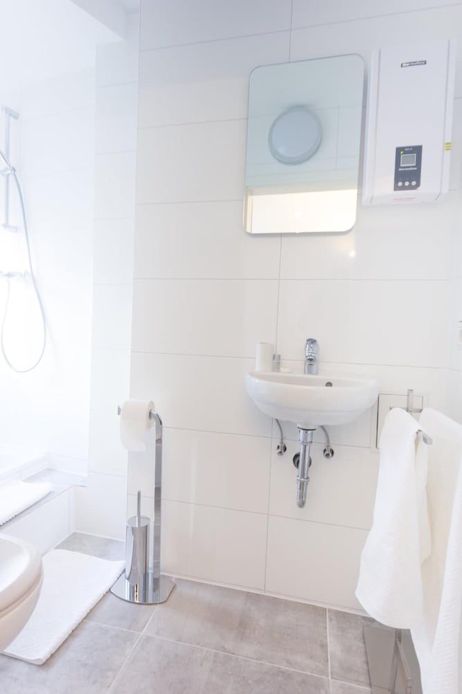 Tm Suites 33/36