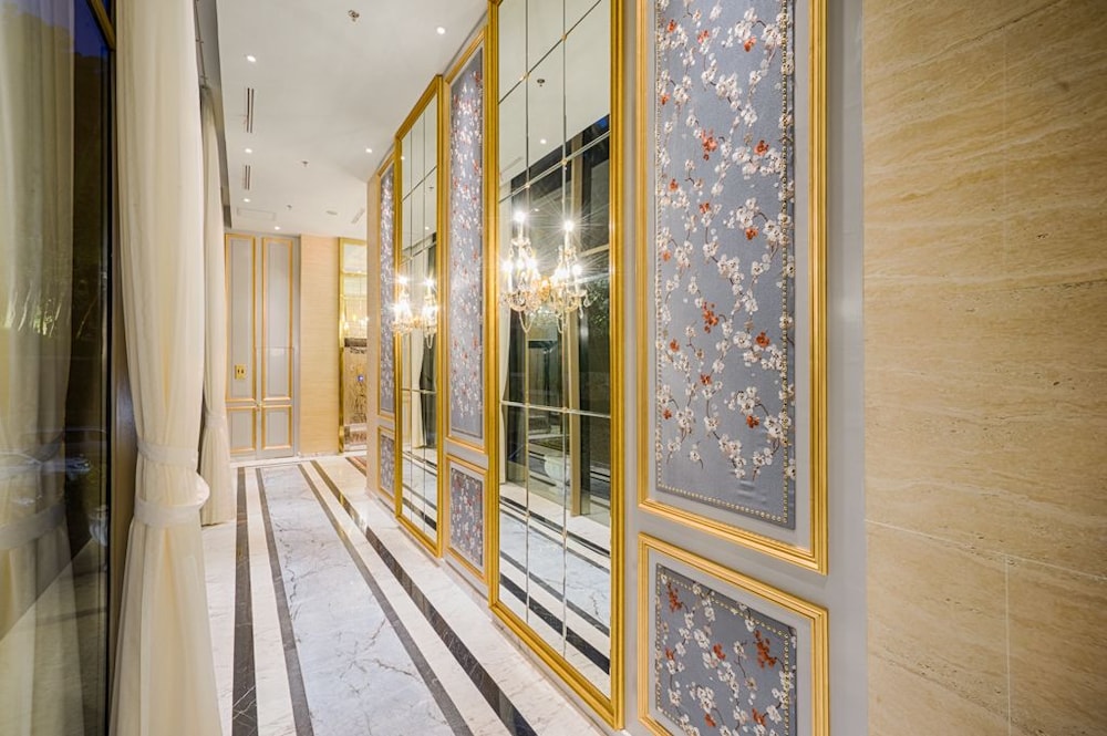 Art Deco Luxury Hotel & Residence 2/39