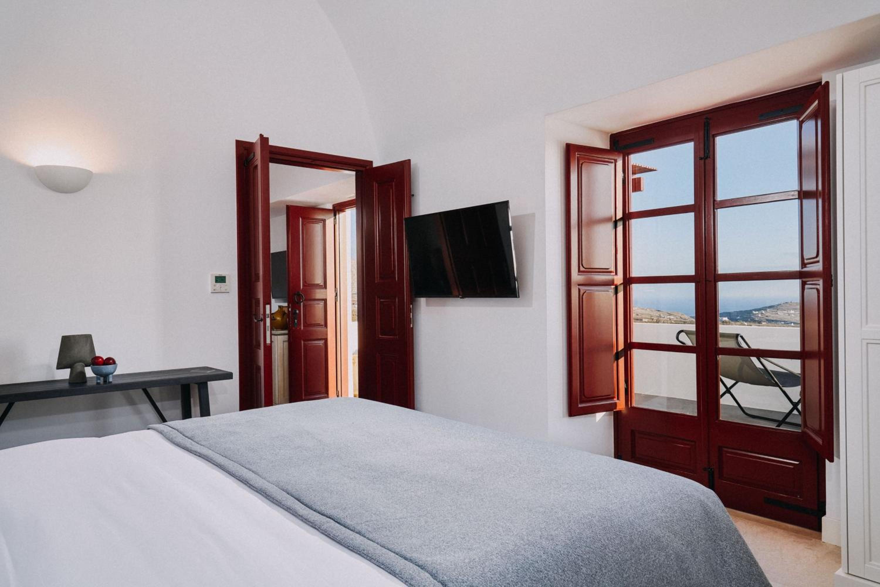 1 Bedroom, Aegean, Suite, King Bed, Inland View, Balcony