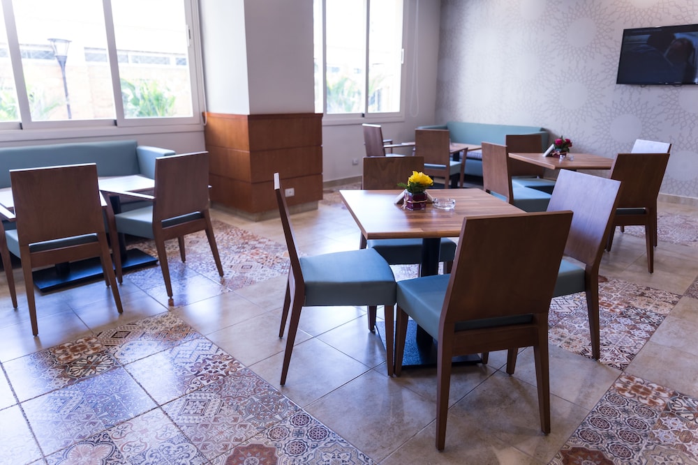 The Grand Plaza Hotel Smouha 57/68