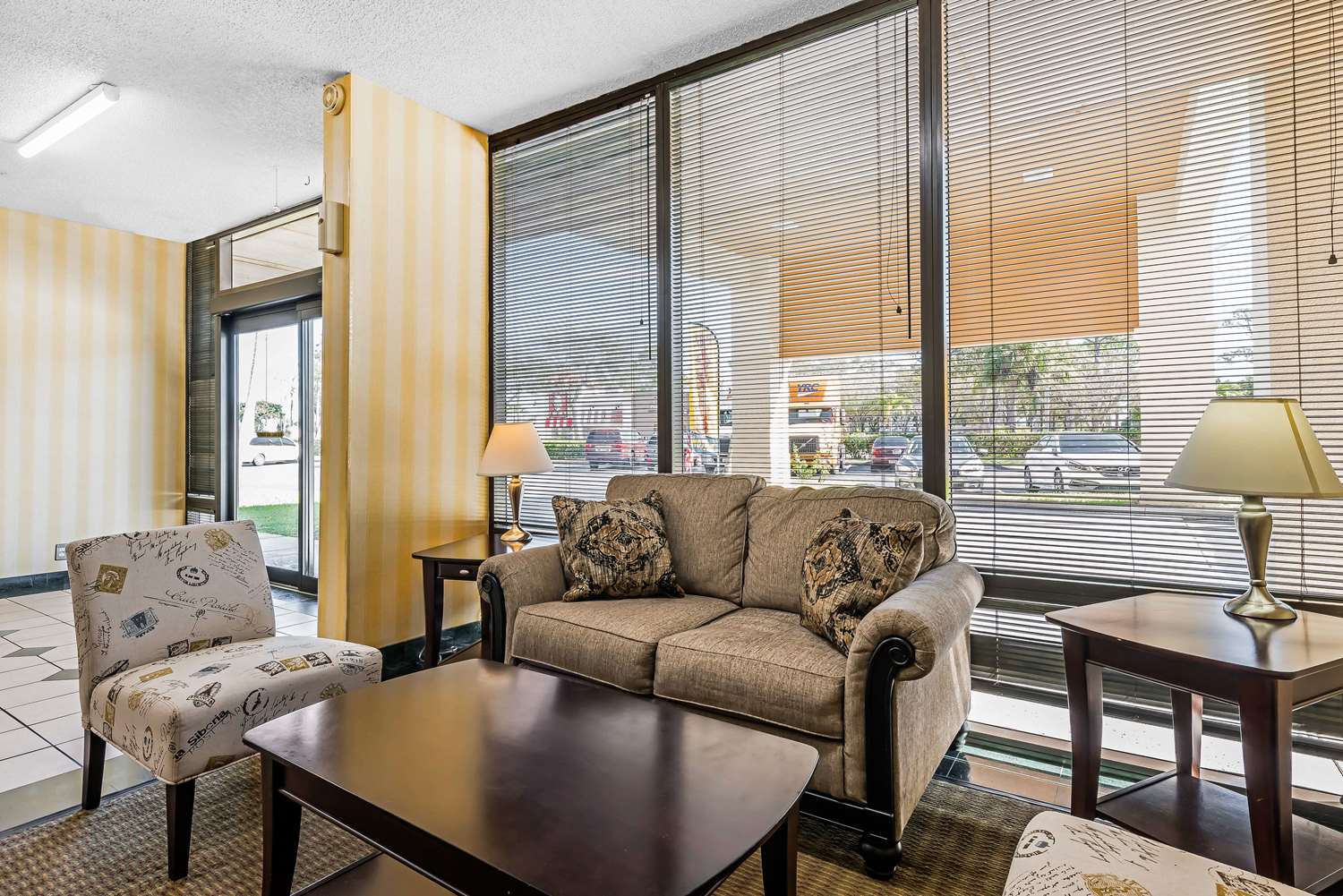 Quality Inn Fort Pierce I-95 22/29