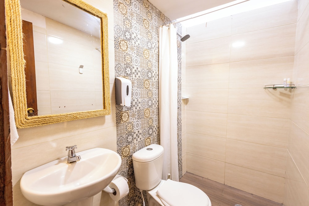 Family, Quadruple, Double and Twin Beds, Albarrada Hotel Boutique 3/4