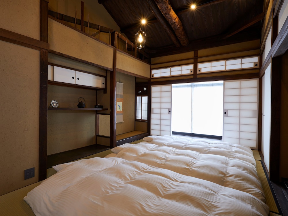 Rinn Premium Machiya Townhouse Kyoto Nijo Castle North [VR] 12/50