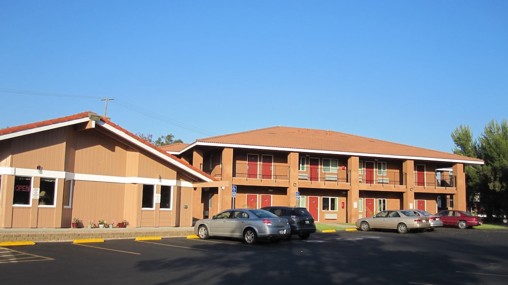 Rancho California Inn 40/43