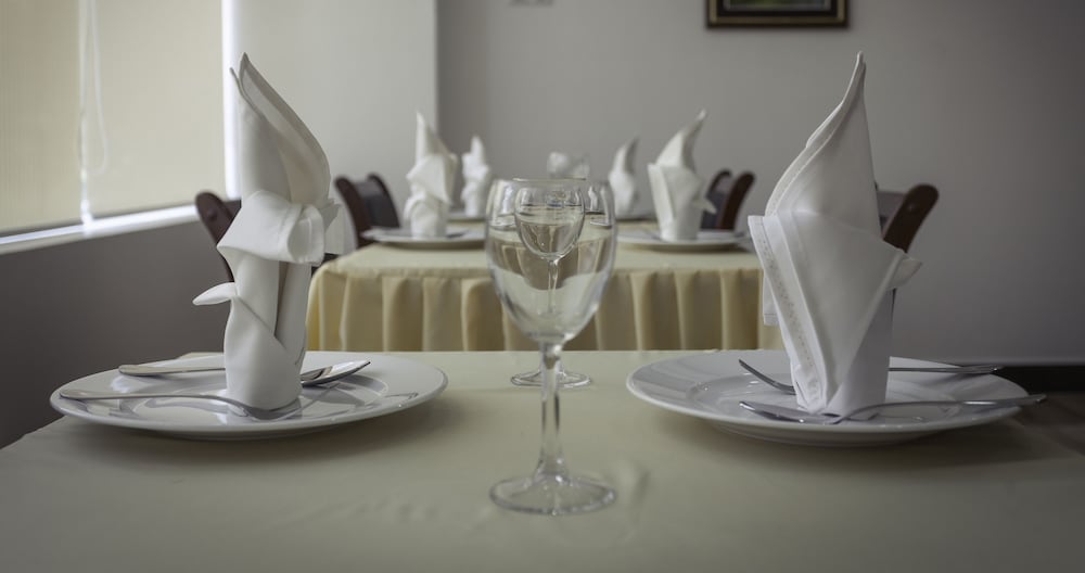 The Mou Hotel 37/41