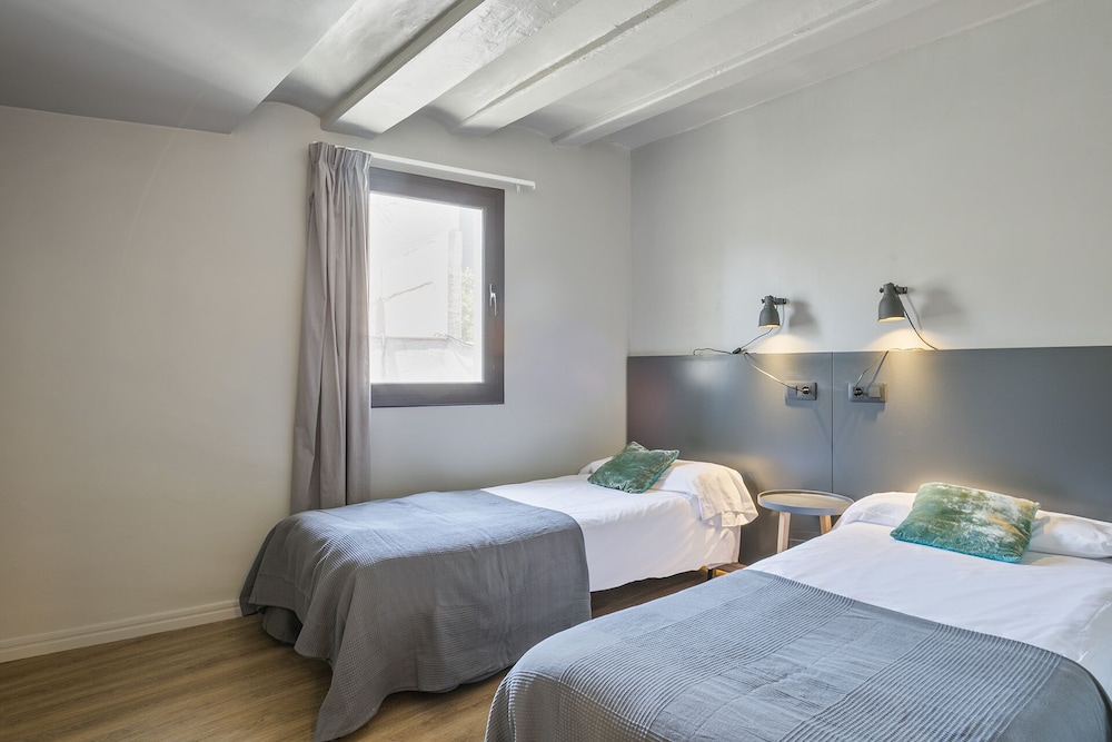 PR3 Apartments 8/50