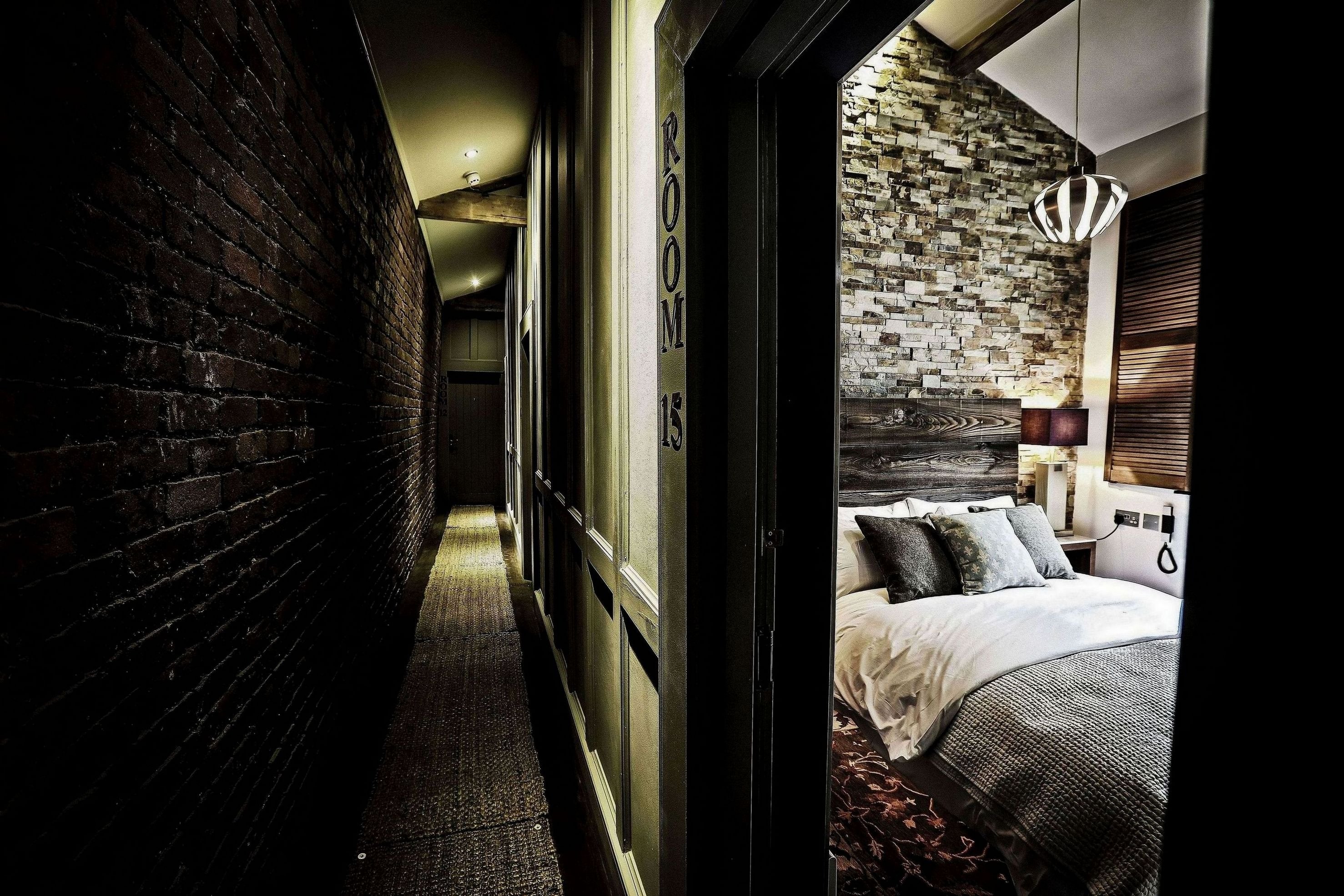 The Cow Hollow Hotel 13/13