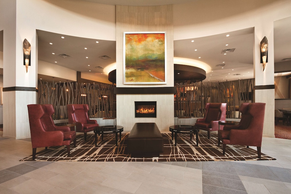 Embassy Suites Springfield 46/62