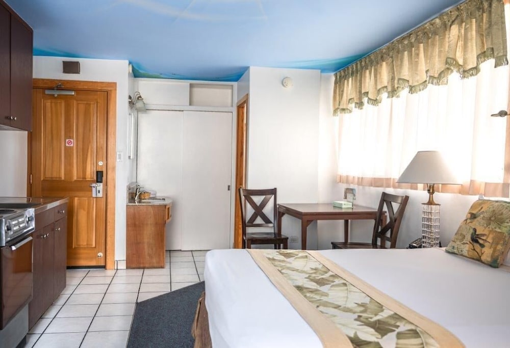 Holiday Surf Hotel 15/43