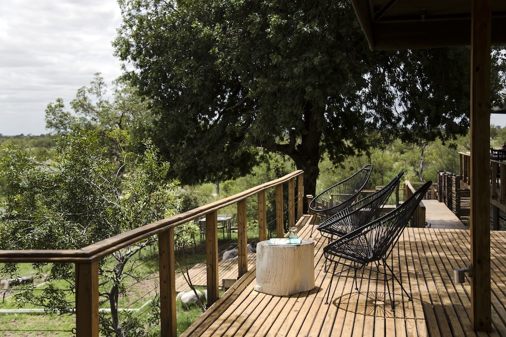 Simbavati Hilltop Lodge 38/50