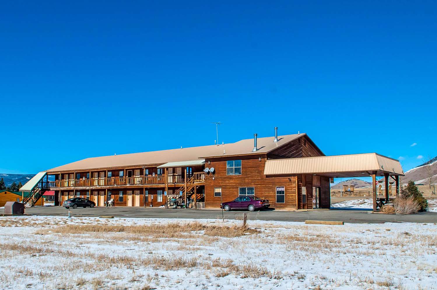 Econo Lodge Eagle Nest 3/25