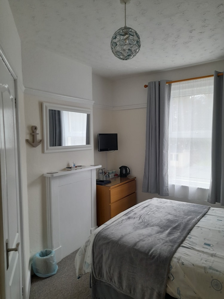 South Rising Guest House 4/47