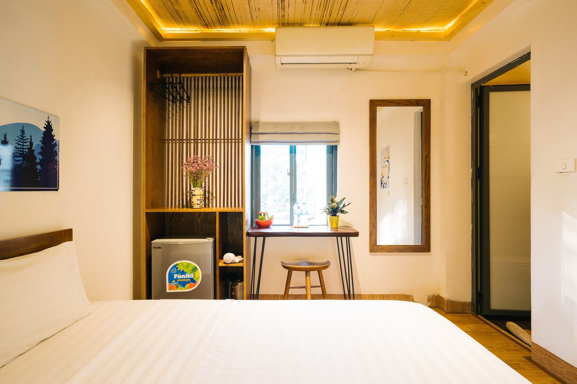DELUXE, DOUBLE BED