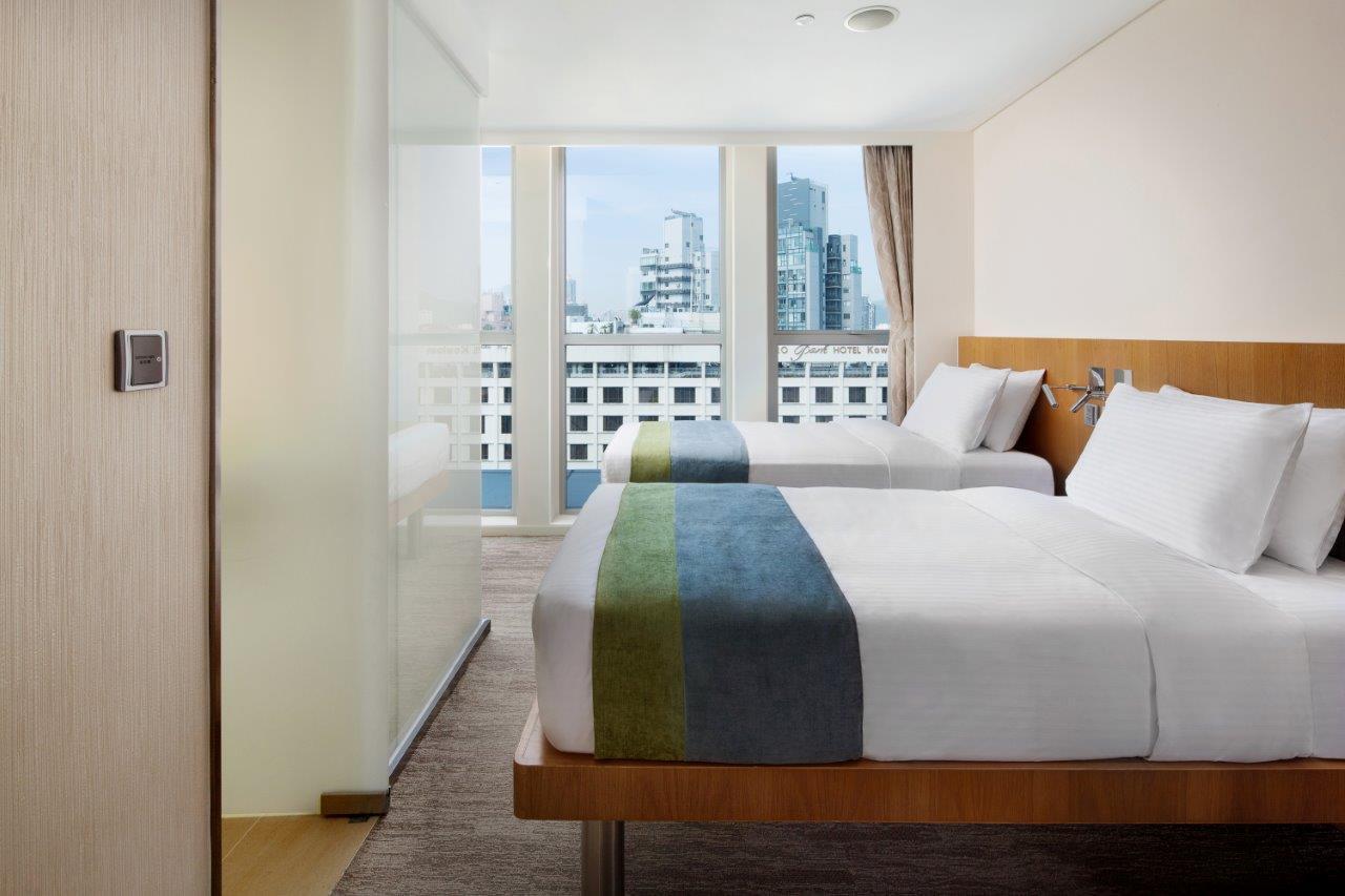 Female Only, Deluxe, Twin Beds
