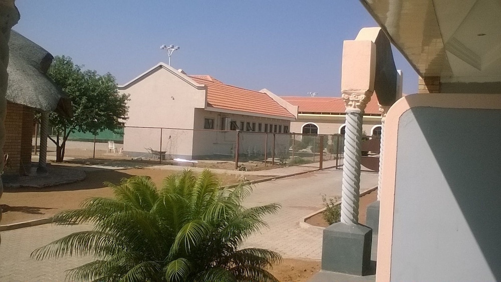 Sahara Stones Hotel 33/50