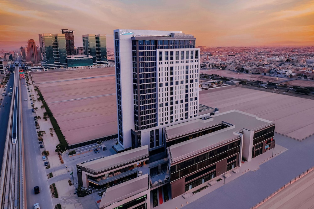 Radisson Hotel & Residence Riyadh Olaya 6/65