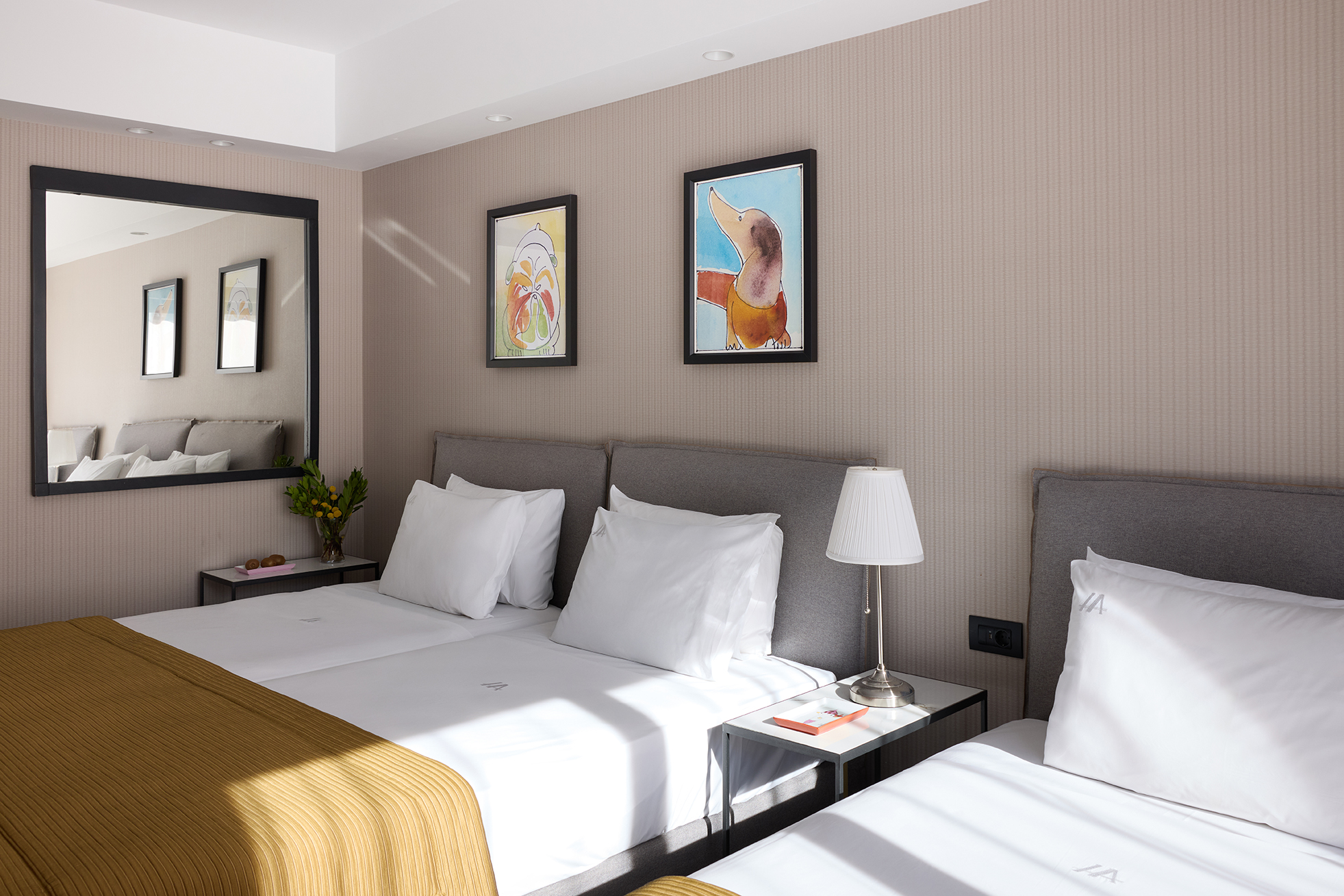 Superior, Triple, City View, Astor Hotel 2/5