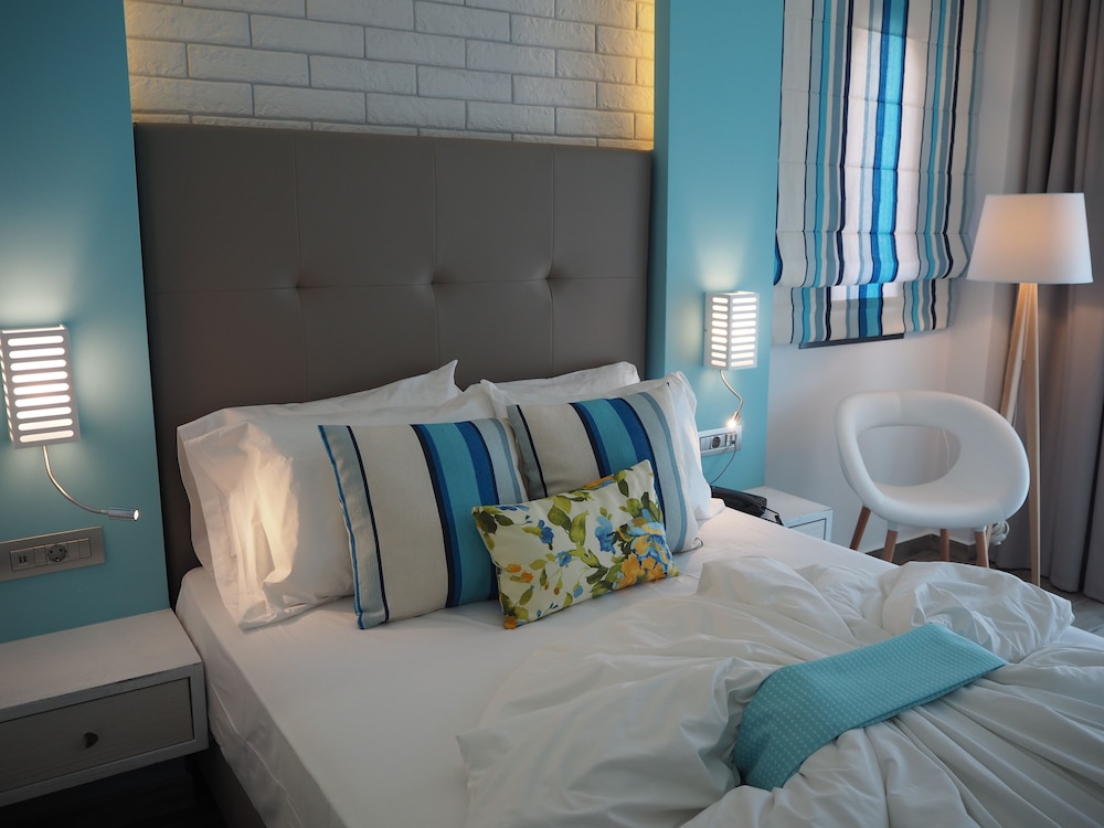 Cooee Kyknos Beach Hotel 23/75