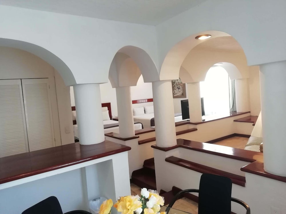 Suites La Mansi?n Costa Blanca 50/55