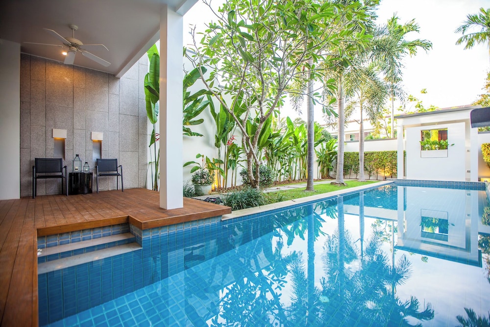 Two Villas Holiday Oxygen Style Bangtao Beach 7/18