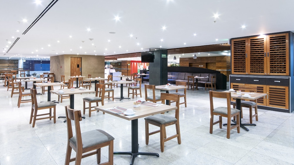 Holiday Inn Mexico Zona Centro by IHG 39/50
