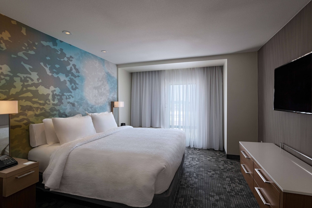 Courtyard by Marriott Dallas Grand Prairie 13/44