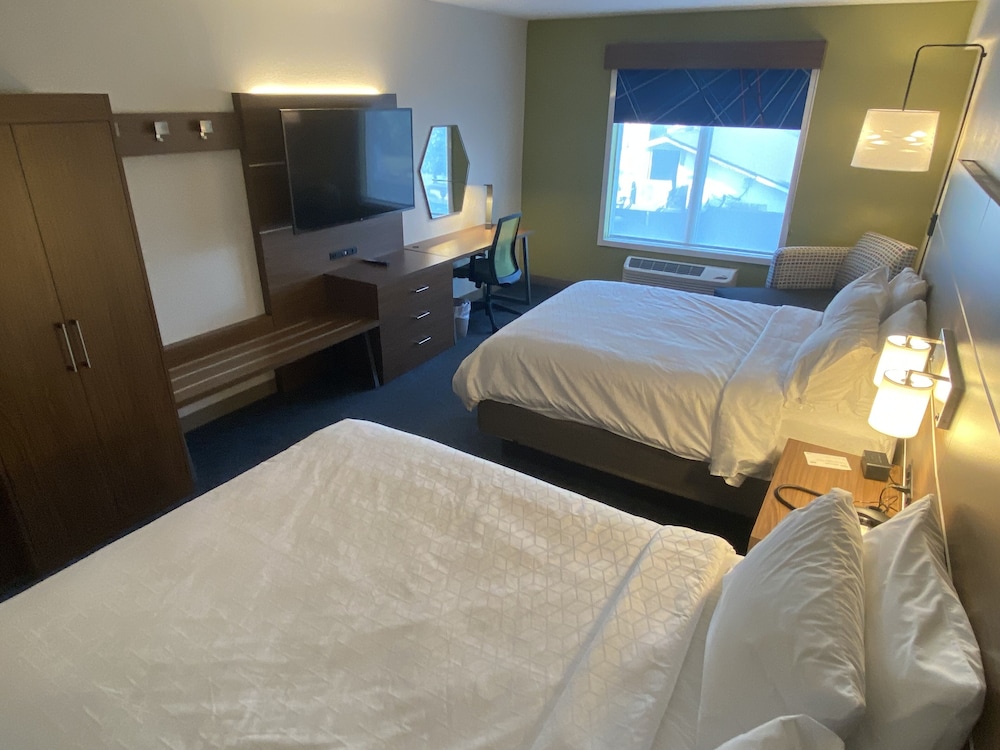 Holiday Inn Express And Suites Dahlonega University Area, an IHG Hotel 20/60