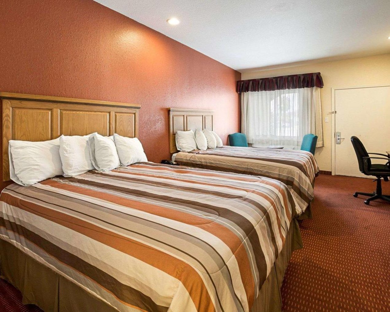 Scottish Inn & Suites IAH West 3/10